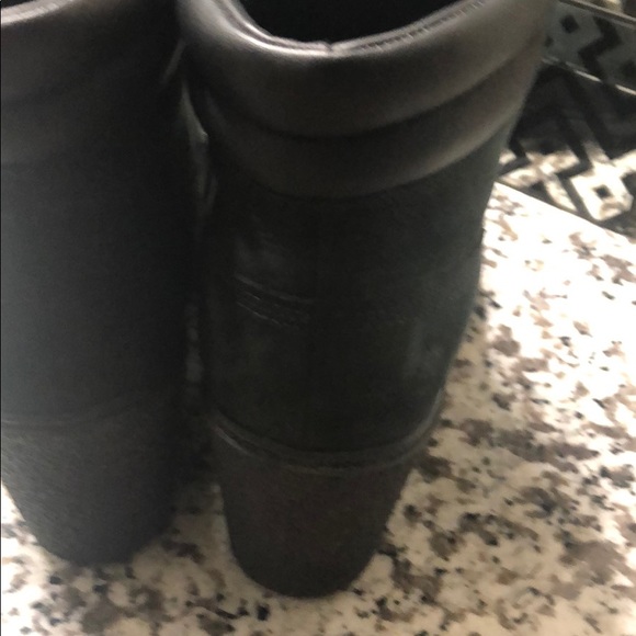 Black timberlands - Picture 2 of 3